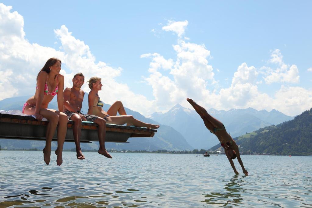 Alpenparks Hotel&apartment Zell Am 3*
