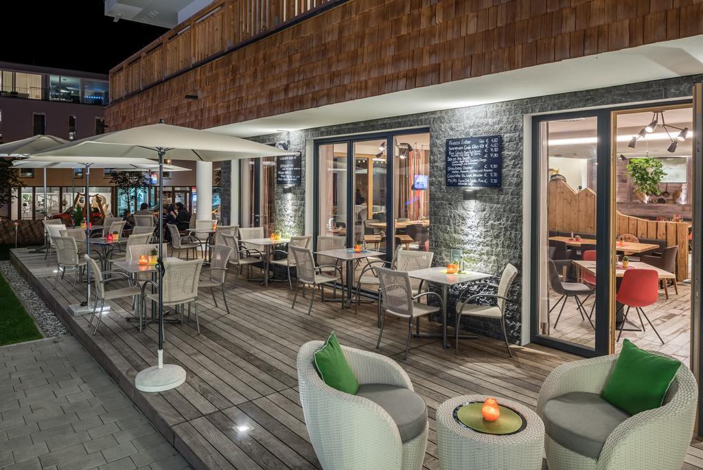 Aparthotel Alpenparks & Central 3*