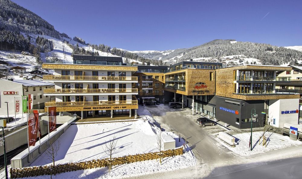 Alpenparks Hotel&apartment Zell Am Aparthotel